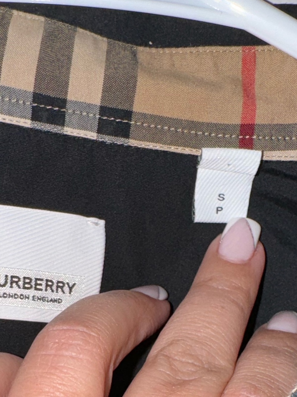 Burberry Black Button-Up Shirt with Classic Nova Check - Picture 2 of 7